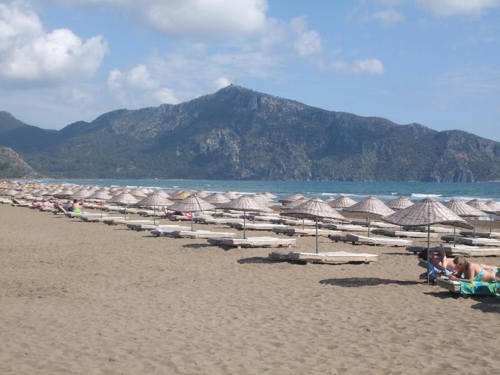 Holiday Hotel Dalyan Buitenkant foto