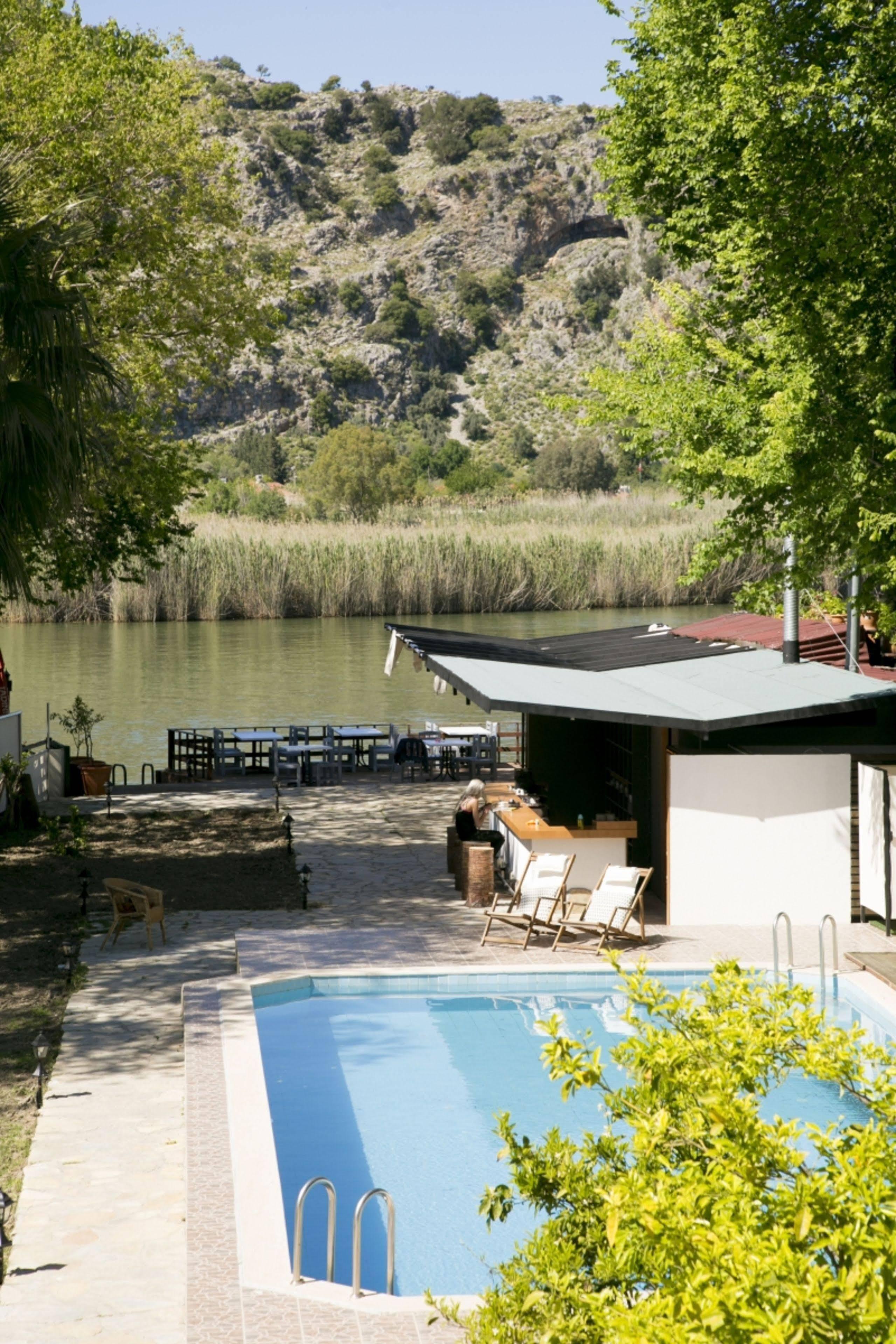 Holiday Hotel Dalyan Buitenkant foto